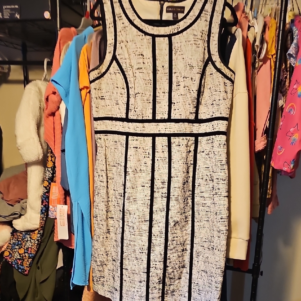 Dana Buchman Black and White Sheath Midi Dress